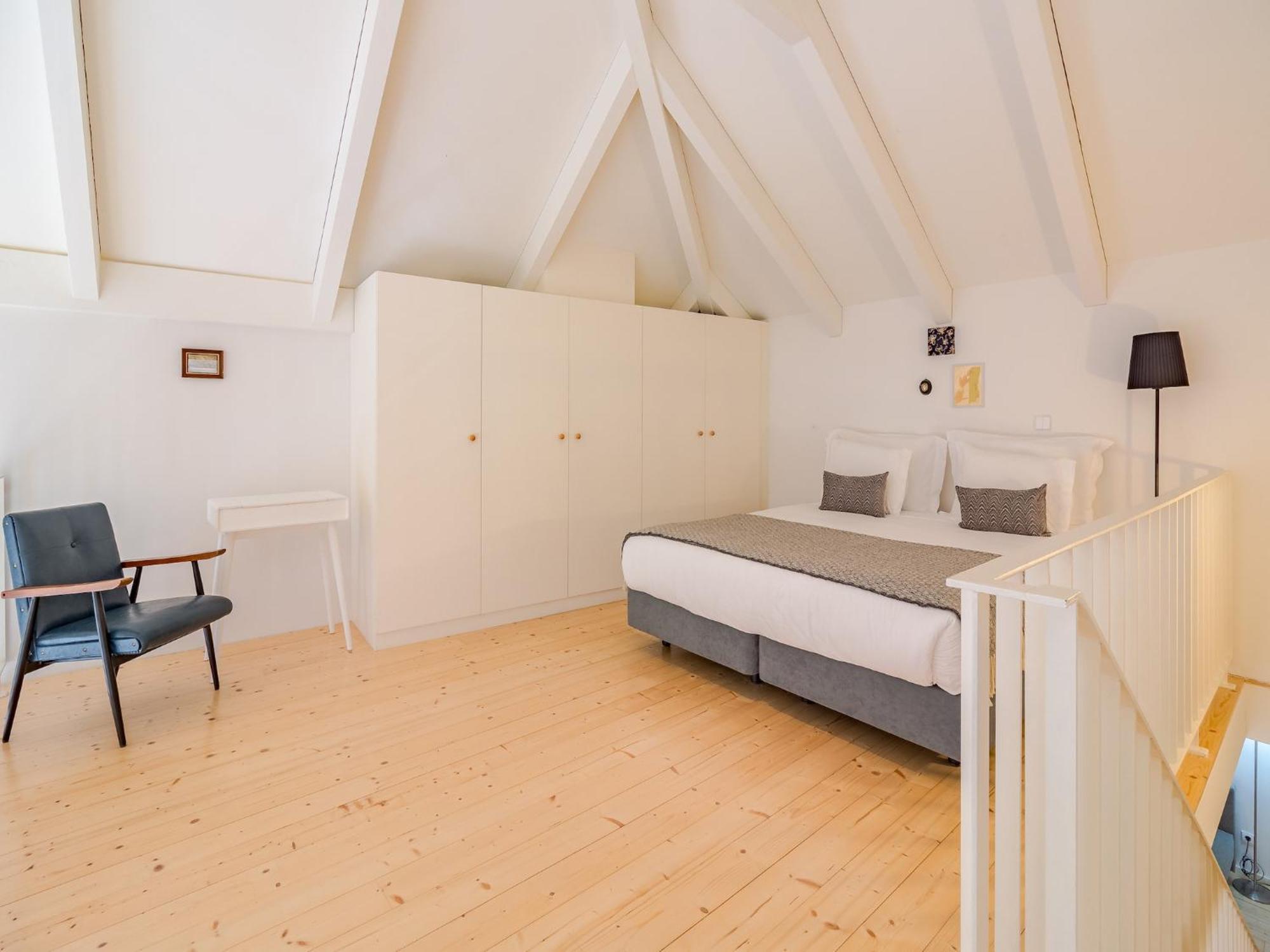 Apartment Charming With Convenient Access